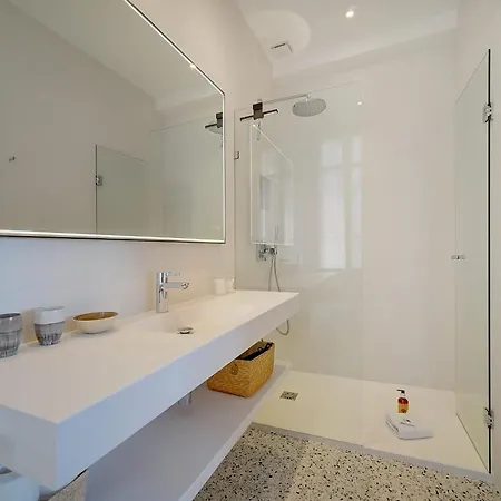 Immogroom - Magnificent 180m Duplex - Parking - Air Conditioning Appartamento Cannes