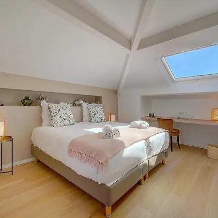 Immogroom - Magnificent 180m Duplex - Parking - Air Conditioning Appartamento *